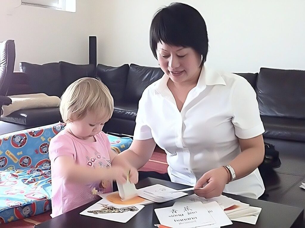 Mandarinteacherhk tutor with student
